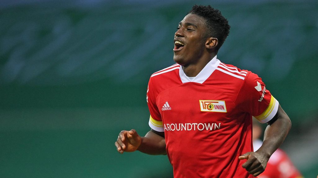 awoniyi-fcu-union-celebration